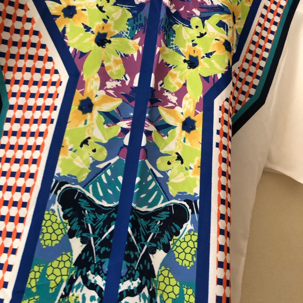 Colorful, Lightweight Blouse - Picture 2 of 3